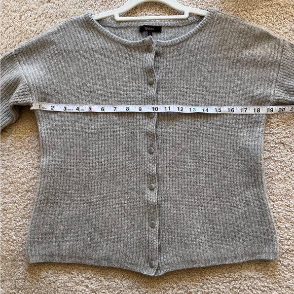 Quince 100% Yak Soft Rib Crew
Gray Cardigan Sweater size L - Picture 8 of 12